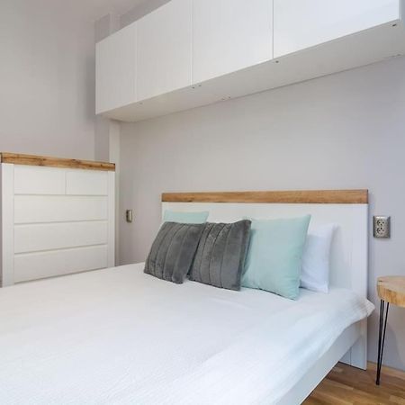 Modern Design 1 Bdrm, 4 Guests, Top Cente, Near Parliament, Self Check-In Sofia Exterior photo